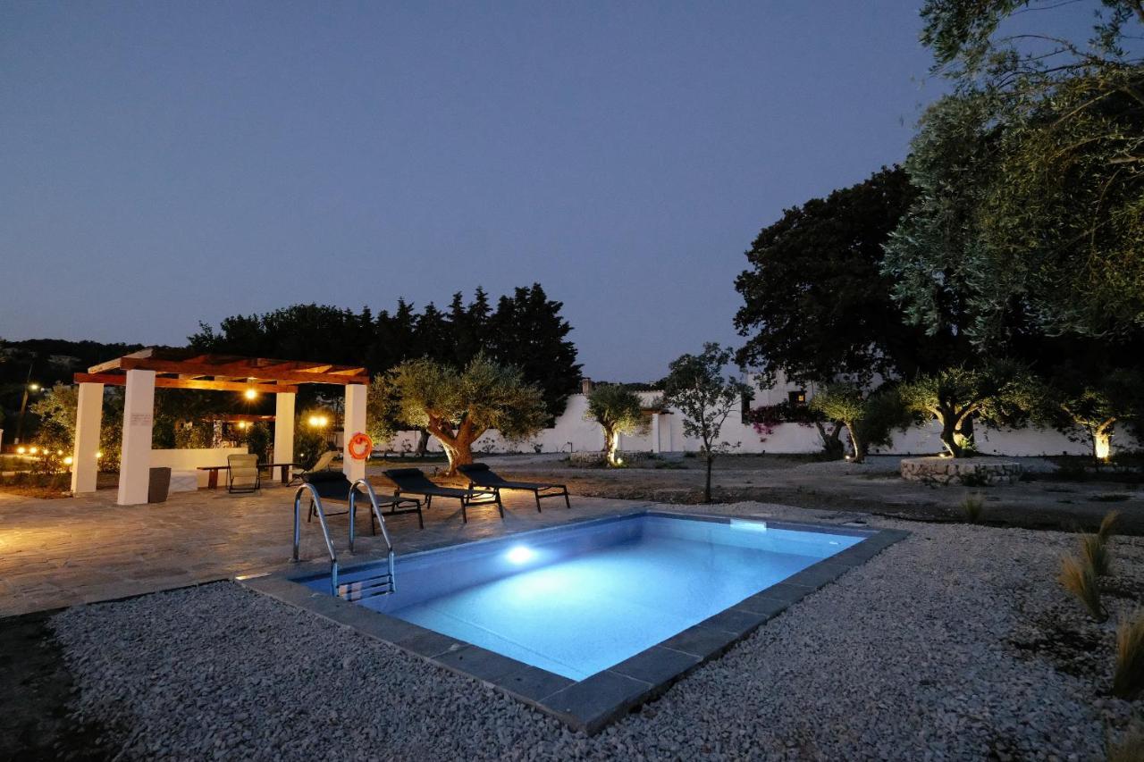 יאליסוס Elia Suites מראה חיצוני תמונה